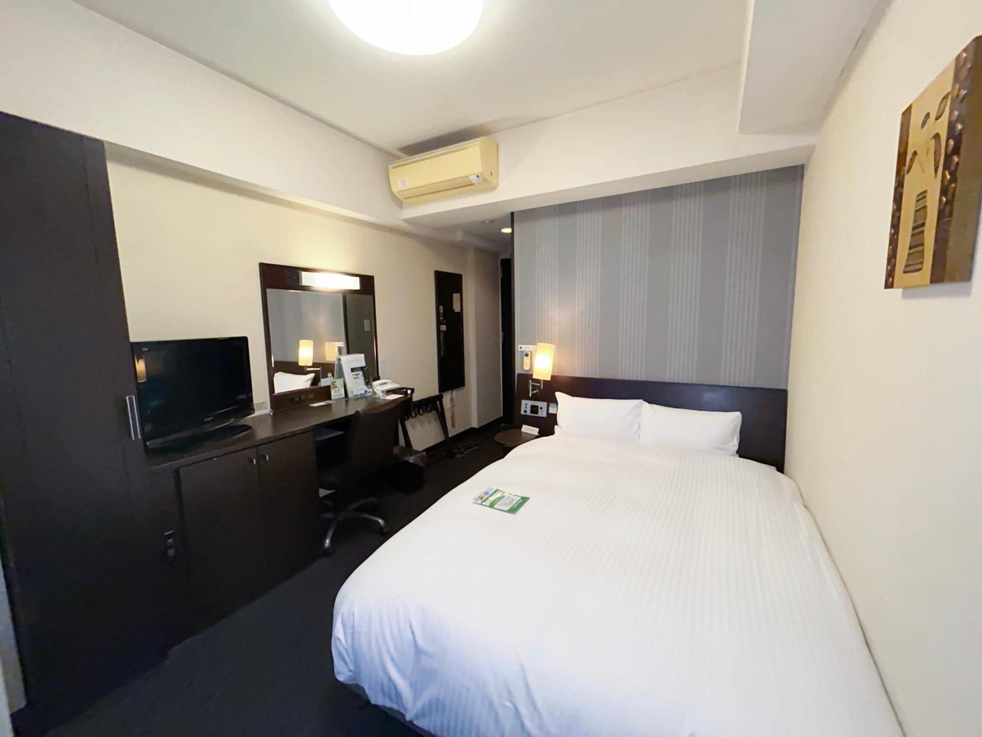 Hotel Route-Inn Tosu Ekimae Екстер'єр фото