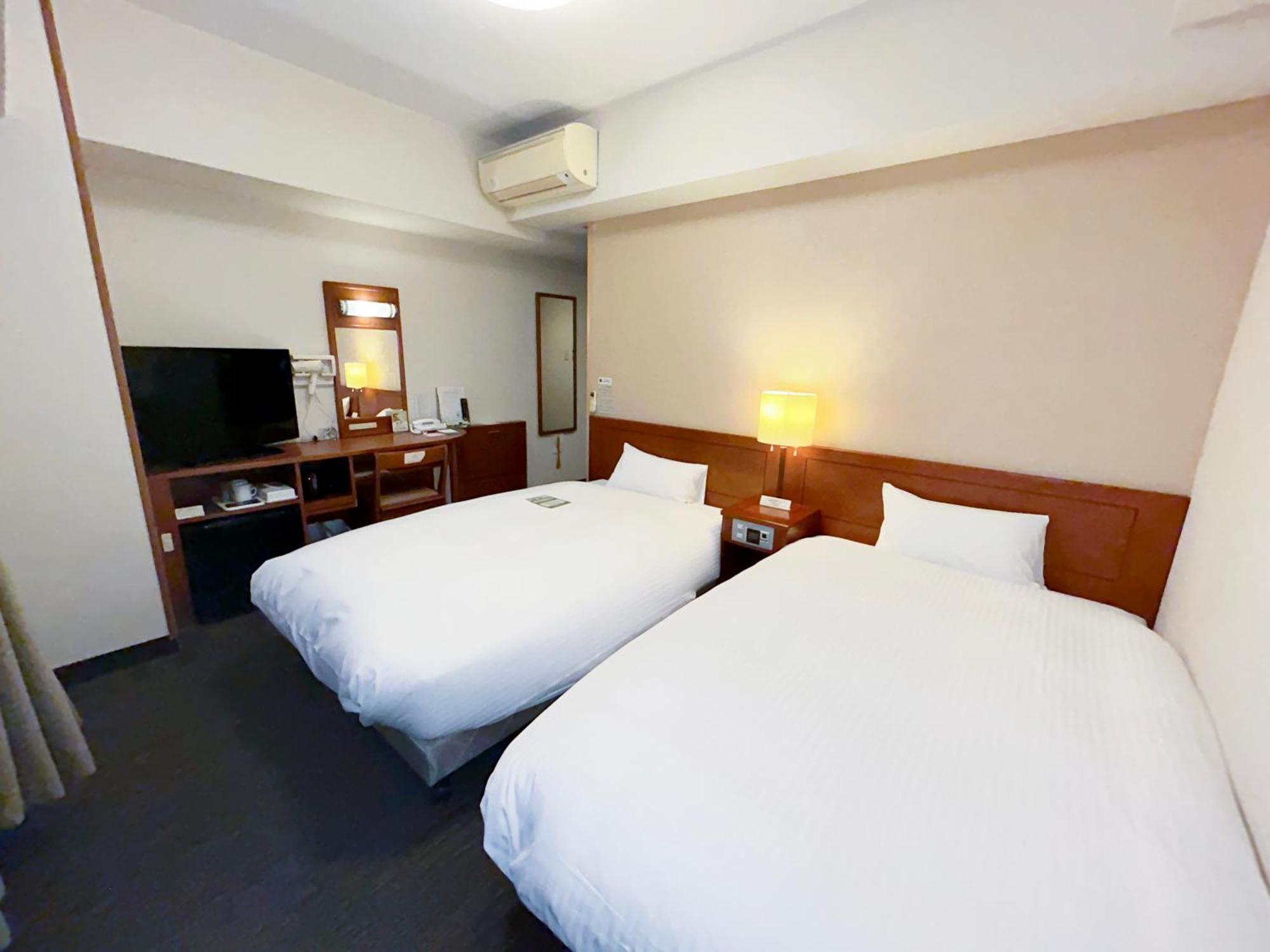 Hotel Route-Inn Tosu Ekimae Екстер'єр фото