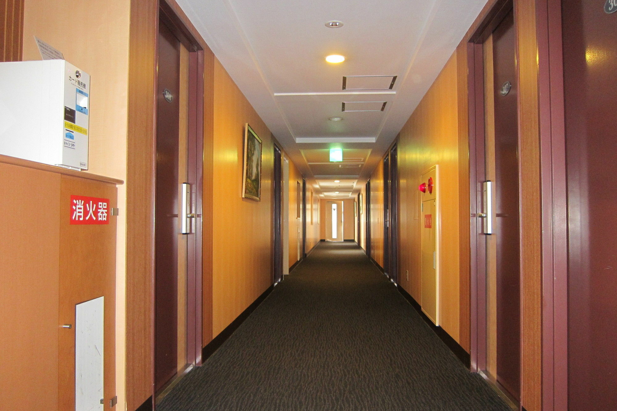 Hotel Route-Inn Tosu Ekimae Екстер'єр фото